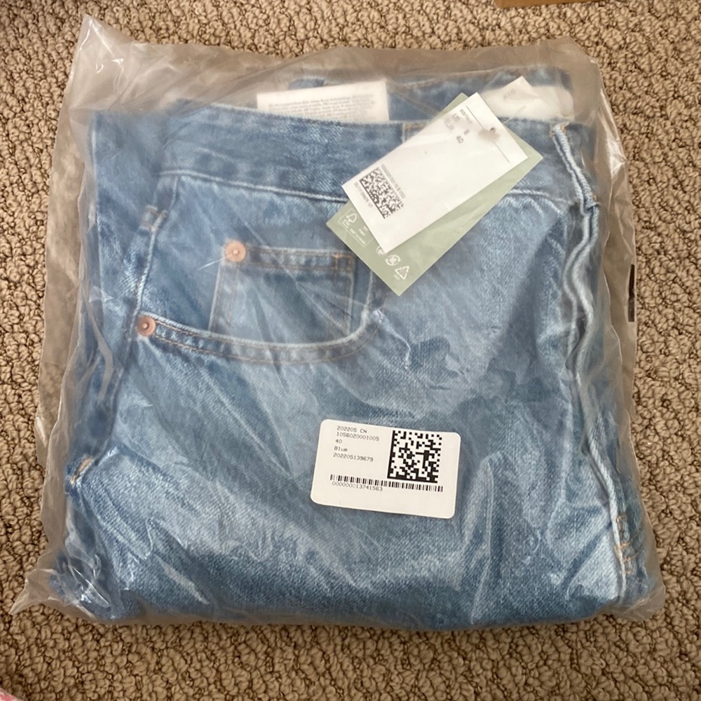 Flared High Wasted Jeans